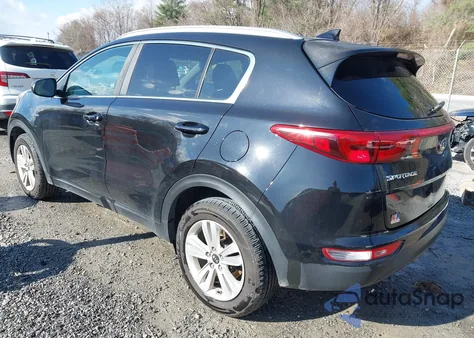 2018 Kia Sportage Lx z USA, uszkodzony, nr VIN KNDPMCAC9J7447013